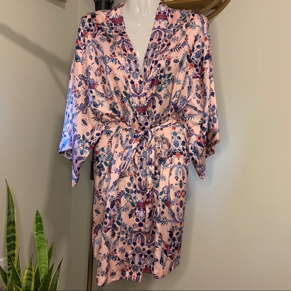 Victoria's Secret Other - Victoria’s Secret Kimono Robe